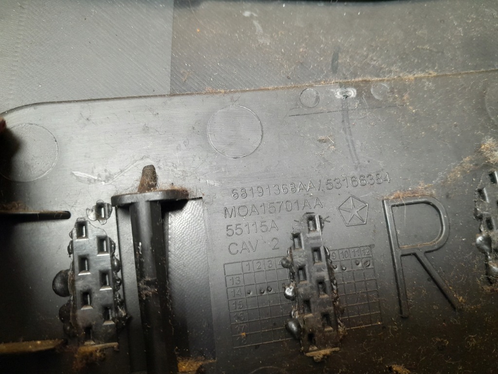 Jeep cherokee kl v 2014- захист обшивка стійка середній ліва права Ціна