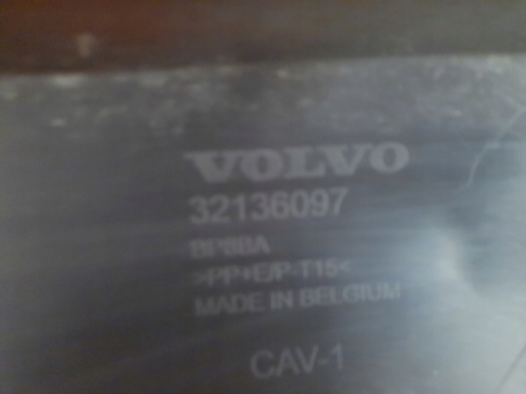 фото №6, Volvo xc40 22- накладка бампера перед передняя 32136097