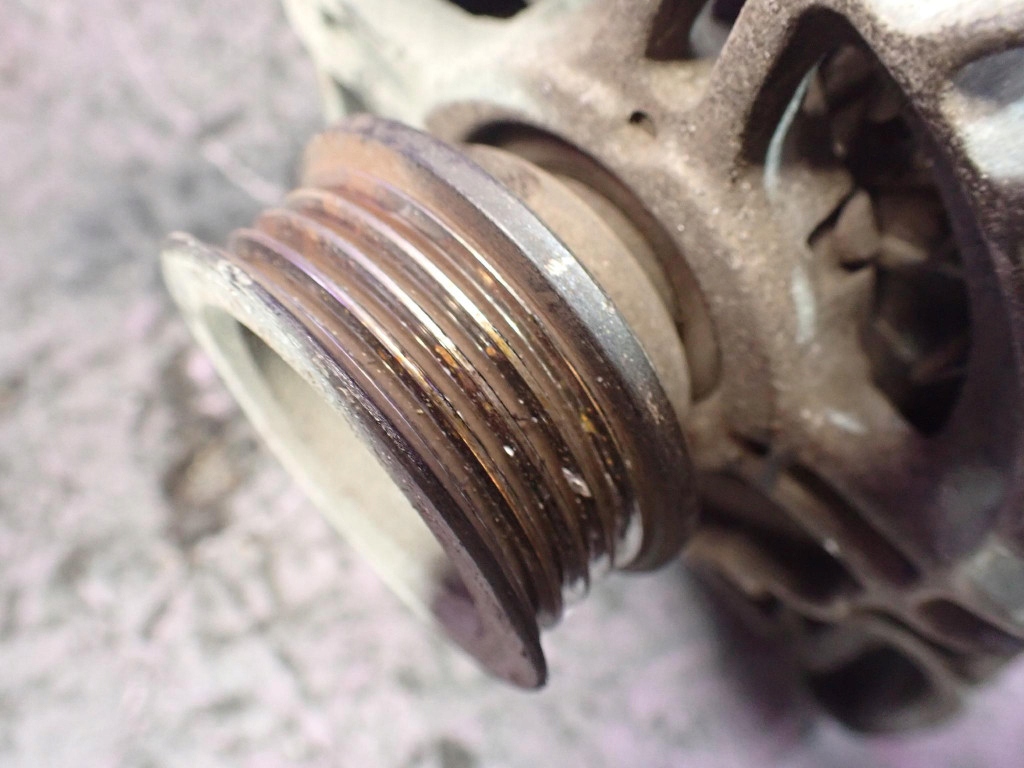 Fiat punto 2 03-09 1.2 60km генератор 51700675 Недорого