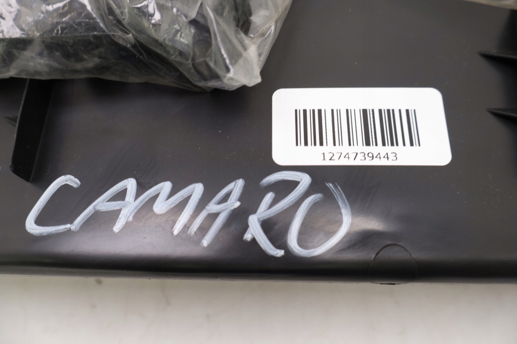 Chevrolet camaro v накладка поперечина заднього 92231258, 92231257 Доставка