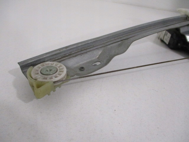 фото №5, Citroen c4 i picasso электрический подъемник стекло левый задняя 6 pin 135090222