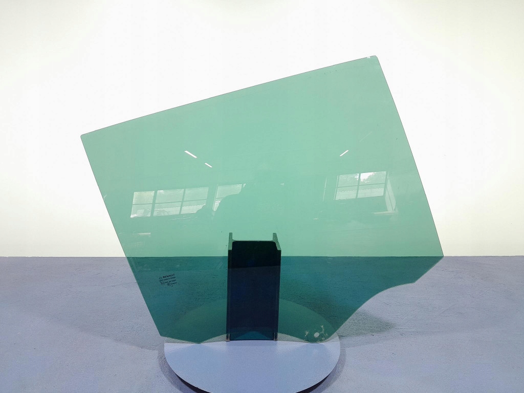 Купити Renault espace v 15- скло дверей задні права