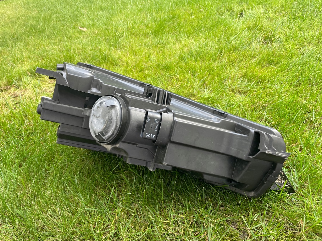 фото №16, Audi tt 8s0 15- левая лампа ксенон