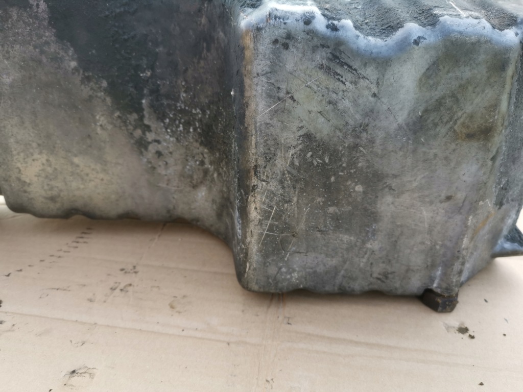 Mercedes піддон масляна 6020145402 om602 в Україні