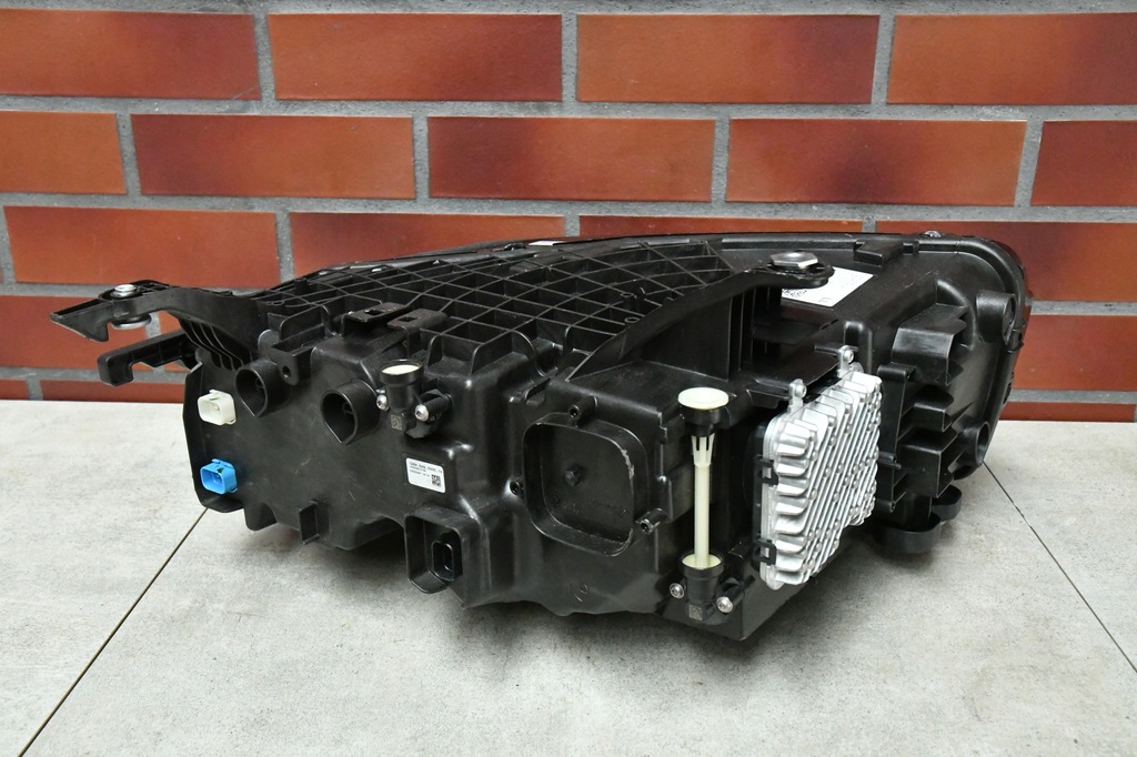 фото №7, Лампа левая led crystal bmw 7 g70 usa sae