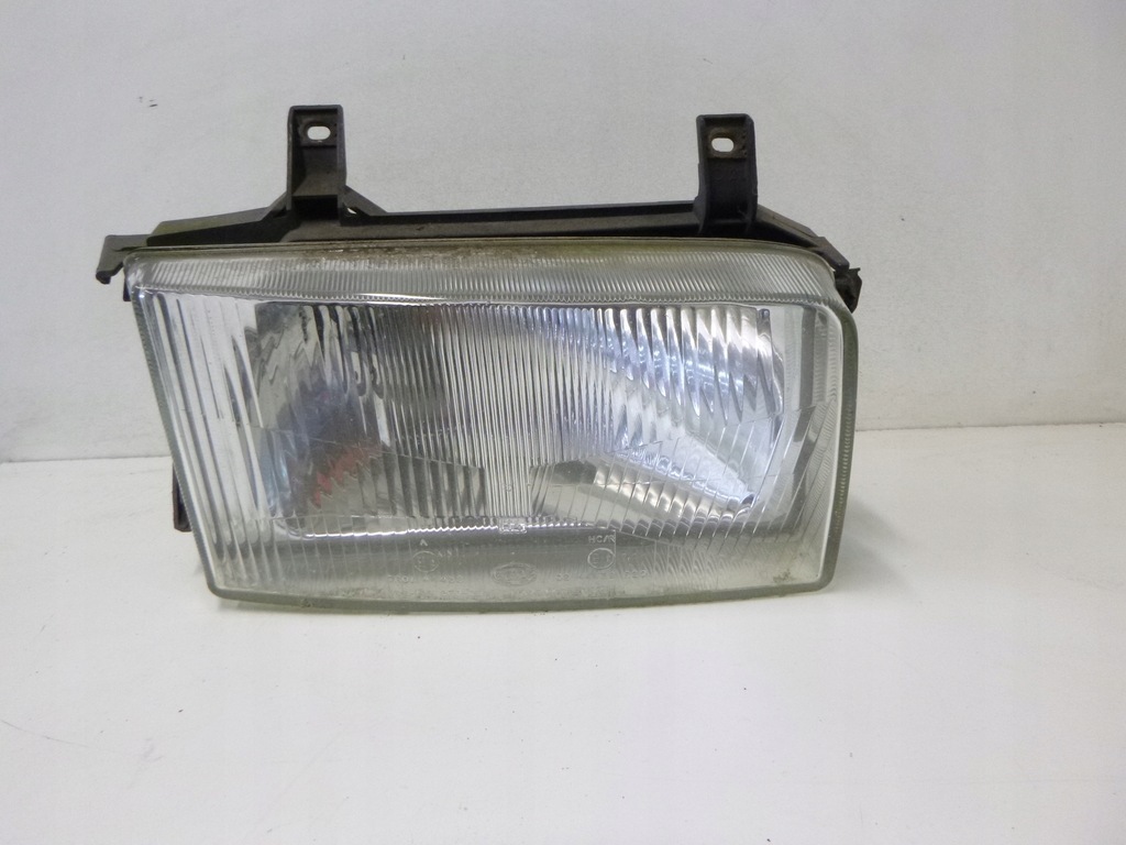 фото №1, Лампа передняя vw transporter t4 91r.