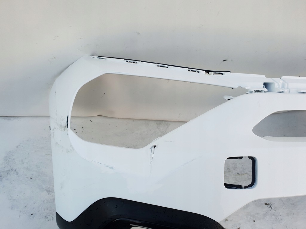 фото №12, Citroen c4 iii 20- бампер перед передній 9834692580