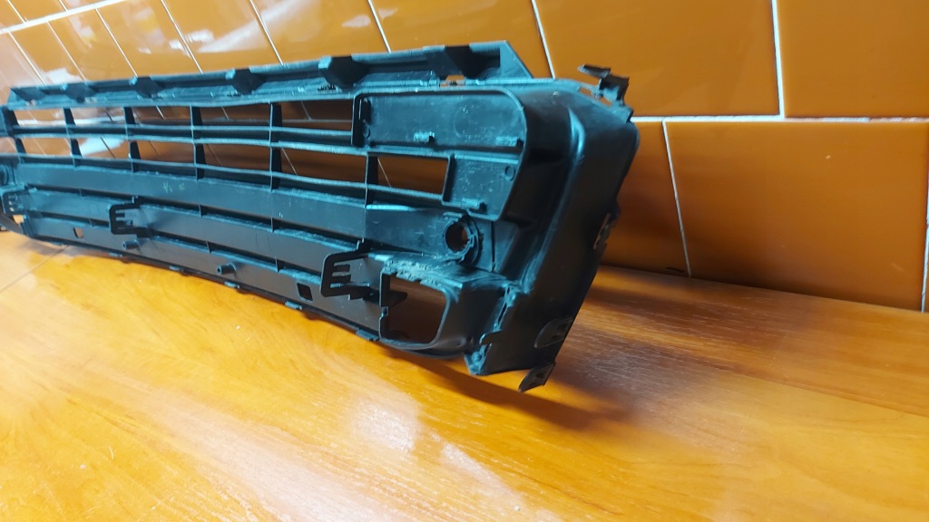 Решітка бампера середня перед передня lexus rx rx350 iv 15-19 Зі Шроту