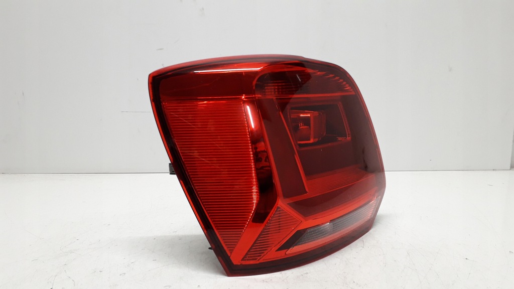 фото №8, Vw polo 5 v lift 14- лампа ліва задня 6c0945095f