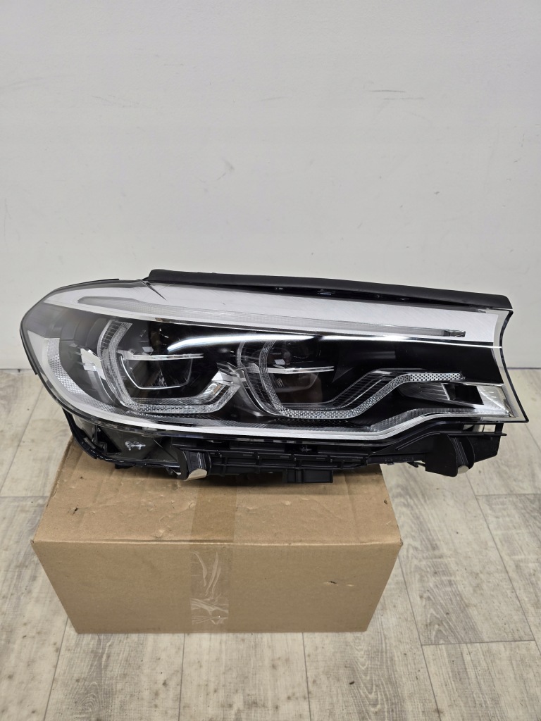 фото №1, Лампа передня права bmw 5 g30 g31. bmw адаптивний led 7439210-01