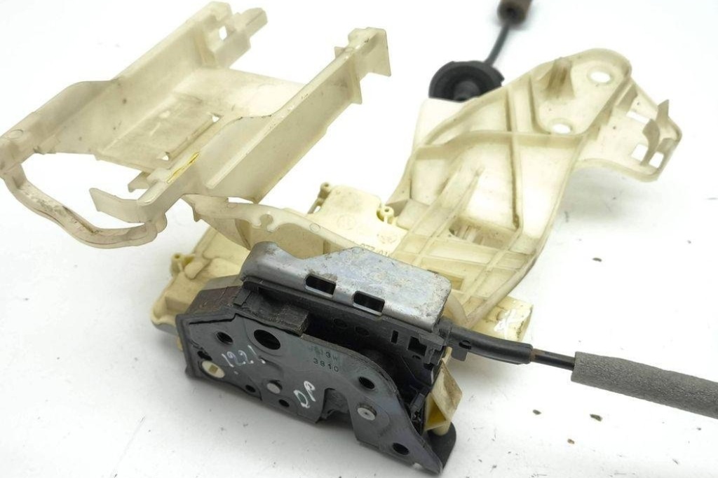 фото №7, Замок правых передних дверь porsche cayenne 92a 8j1837016b 3.6l