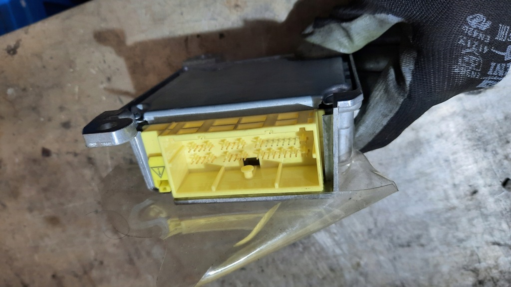 фото №3, Датчик подушка безопасности toyota corolla e15 11r