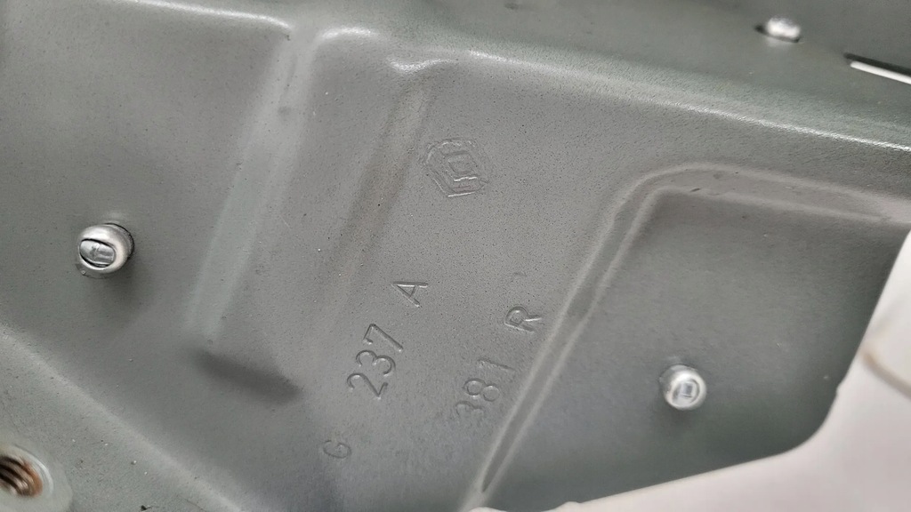 фото №13, Dacia duster ii 2 17+ крила перед передній лівий fv