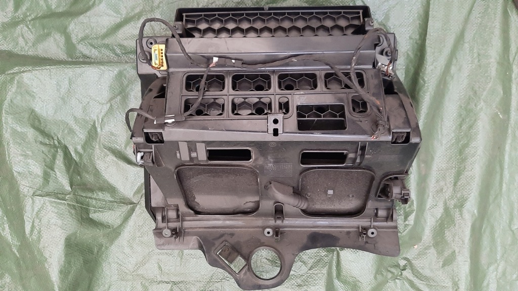 фото №10, Бардачок пасажира volkswagen passat b6