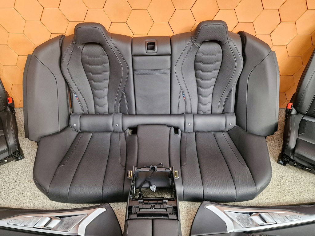 фото №5, Bmw 8 g16 салон сидіння чорні шкіра merino вентиляція bowers шторка