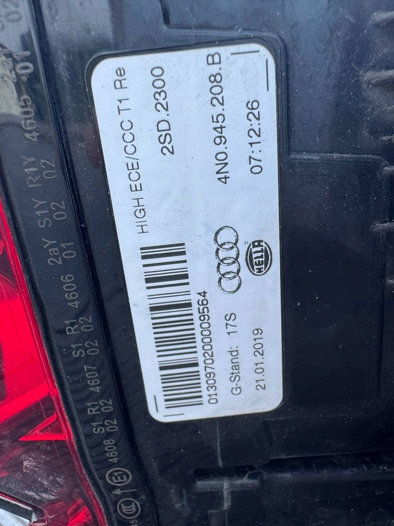 фото №13, Audi a8 s8 d5 4n0945208b задняя сторона правая лампа задняя
