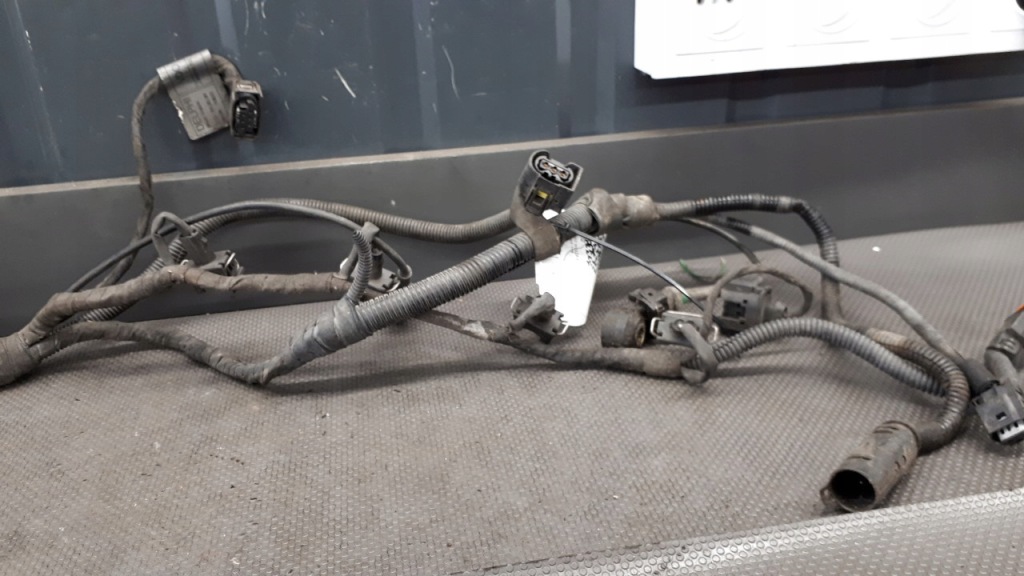 Купити A1685406205 електропроводка двері лівий задній mercedes w168