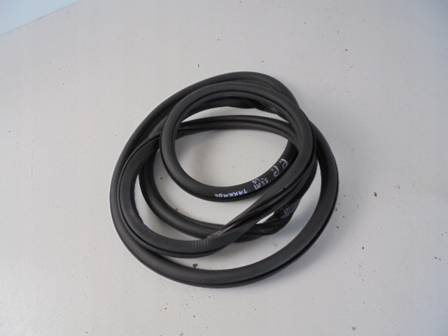 фото №1, Прокладка двері правий перед seat tarraco 20 r