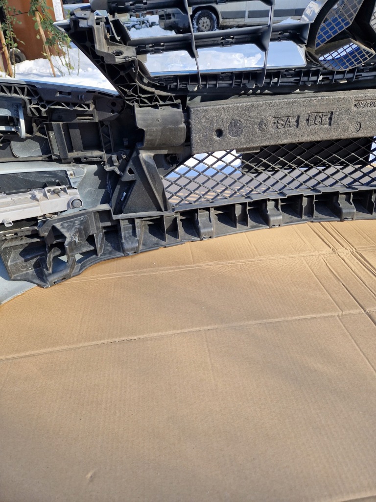 Mercedes c klasa w204 рестайлинг  204 бампер pdc омыватель перед передний amg 147 с Разборки