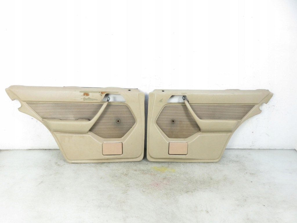 Обшивки комплект mercedes w124 sedan в Україні