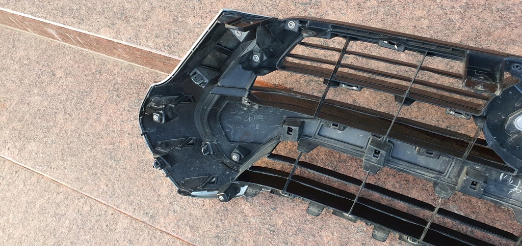 фото №12, Toyota hilux viii lift 2020- решётка радиатора решётка радиатора хром