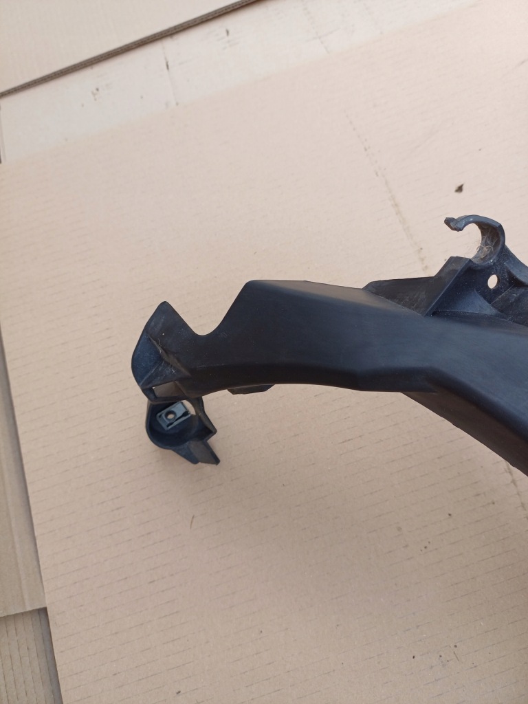 фото №6, Направляющая pod фара левая bmw 3 e91 nr. 7116707