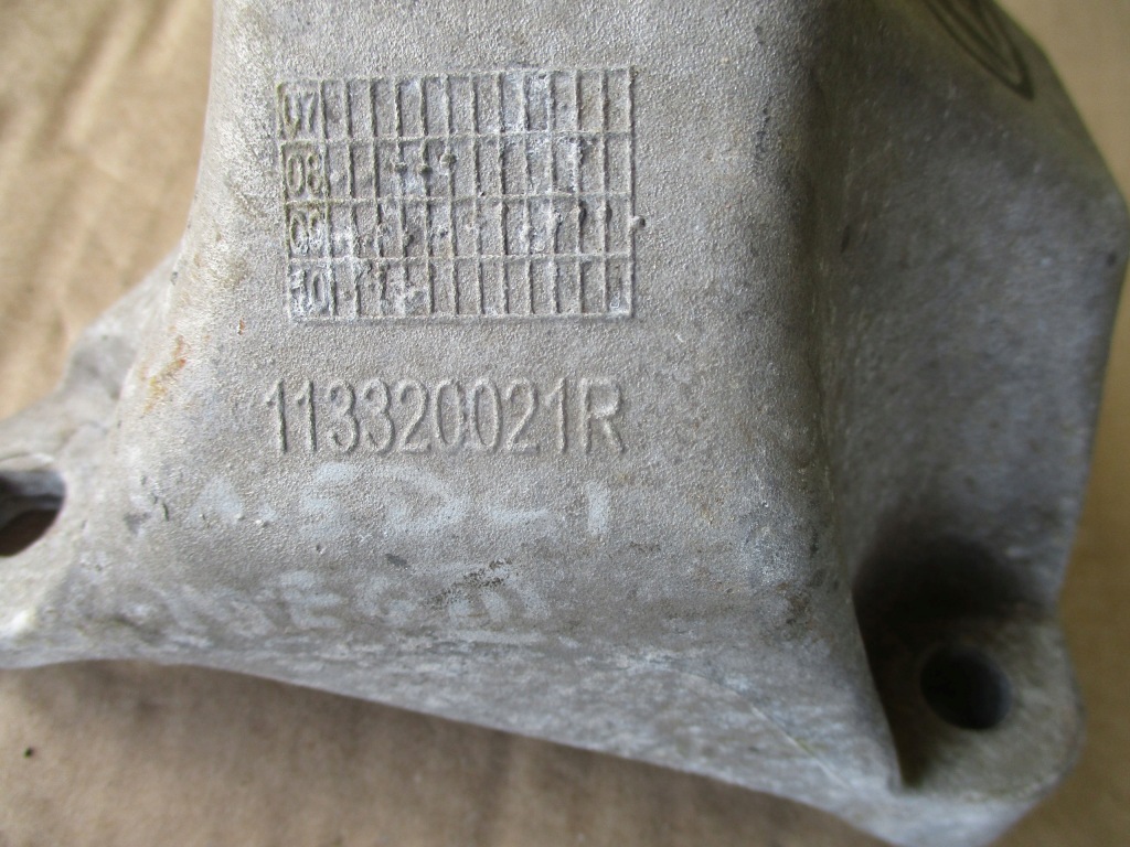 фото №4, Кронштейн двигателя 113320021r renault megane iii 1.5dci