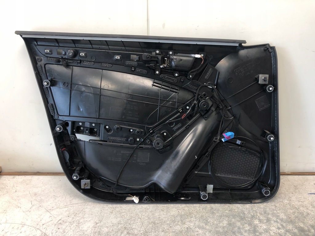 фото №5, Обшивка дверь кожа правый перед a4 b8 8k1867106