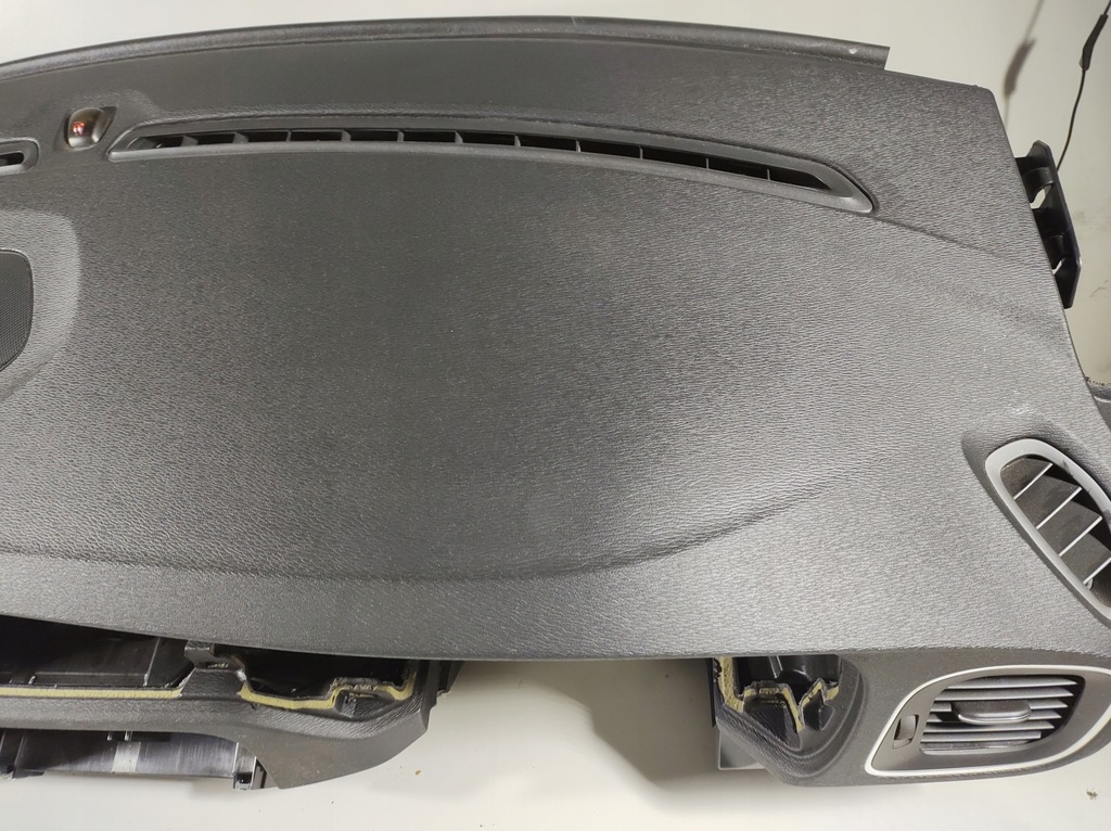 фото №6, Volvo v40 12r- панель приладів консоль uk