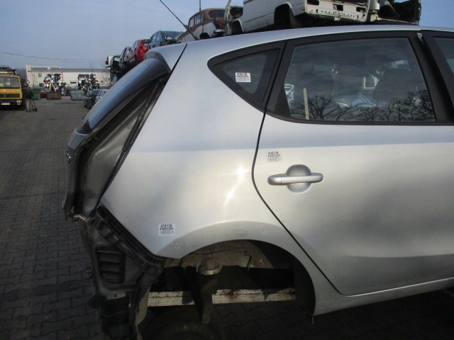 фото №1, Hyundai i30 08r hb чверть крила задня правий 2r