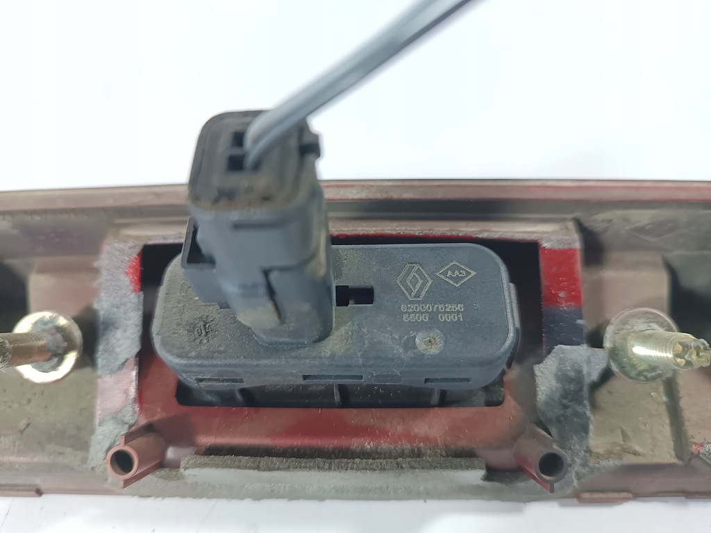 фото №6, Renault modus 04- накладка молдинг крышки багажника оригинальный номер 820007625