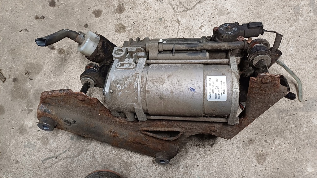 фото №5, Mercedes w212 компрессор подвеска насос a2123200404