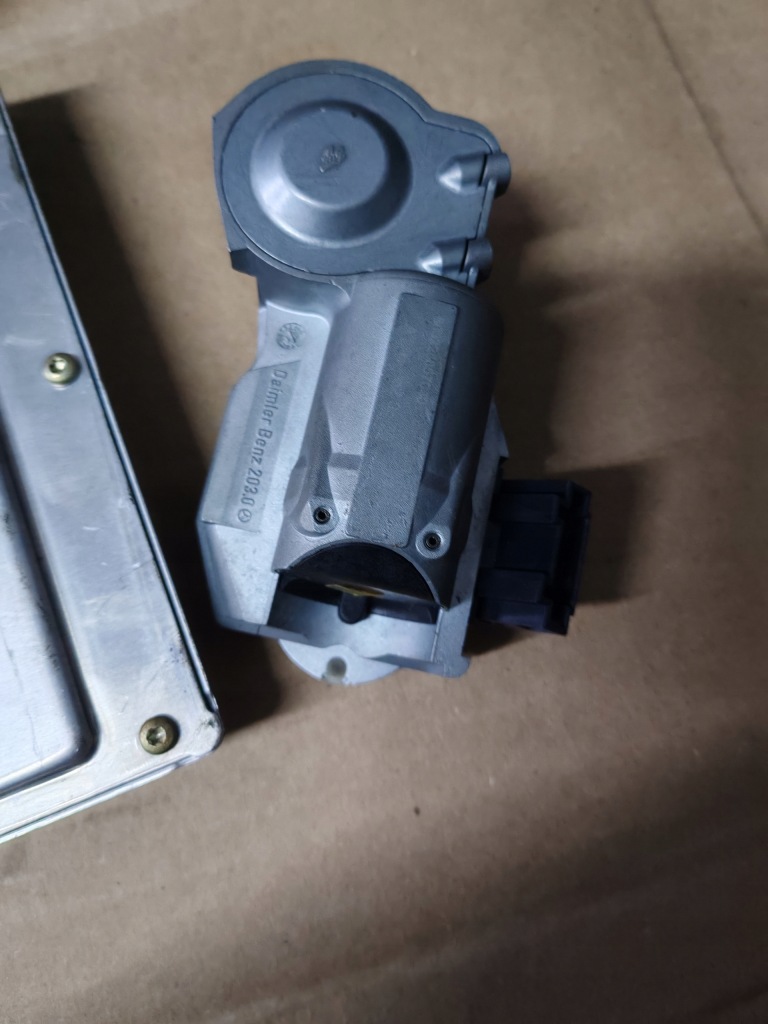 Набір стартовий mercedes w203 a2035450108 a6111537379 Недорого