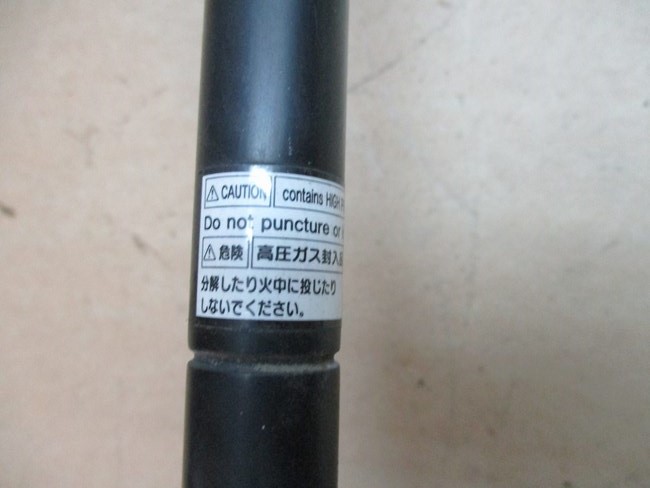 фото №12, Toyota previa ii 00-06 привод амортизаторы амортизатор амортизаторы крышки задняя