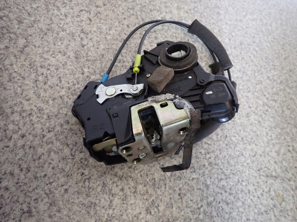 фото №6, Toyota camry 01-06 замок дверь передний правый 6 pin