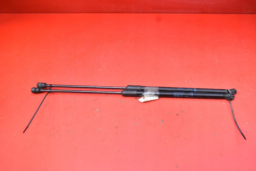 фото №5, Привід амортизатори кришки 315005777 opel corsa e 5d hb 14-20