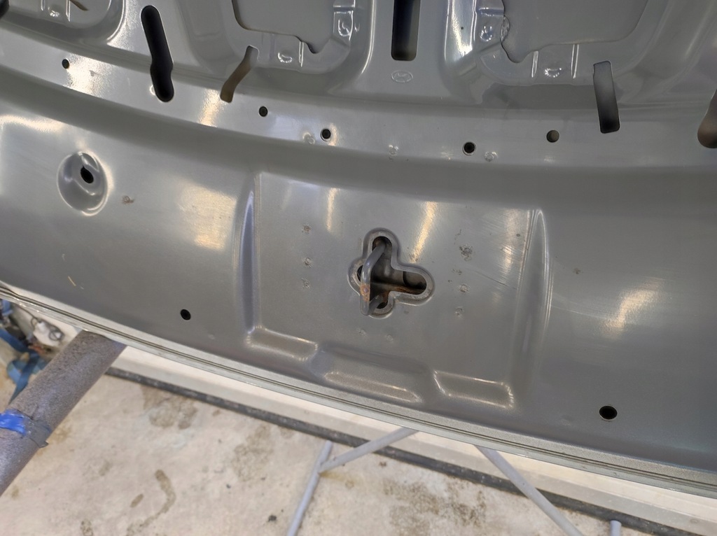 фото №13, Hyundai elantra vi - капот передняя серая