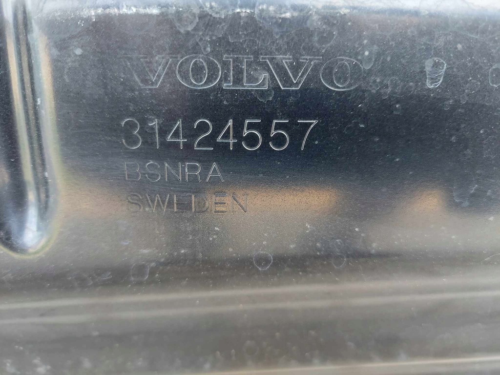 фото №12, Volvo xc60 ii 16- капот крышка двигателя