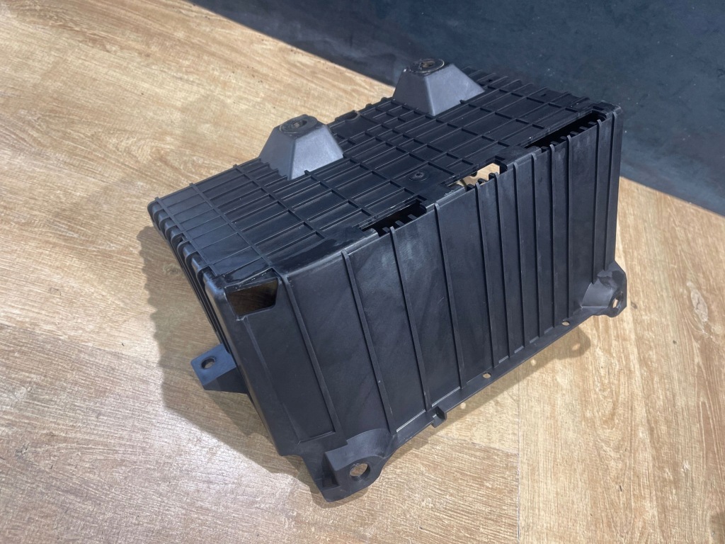 Купить Основание корпус аккумулятор jaguar оригинальный номер cx23-10764-ac
