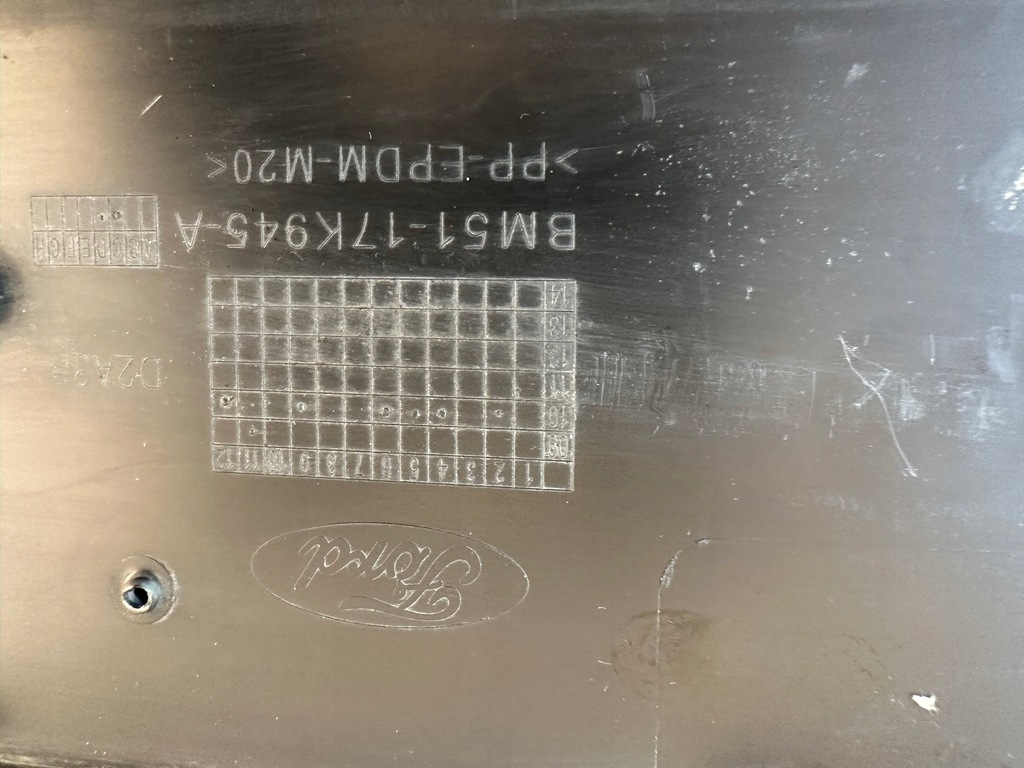 фото №12, Ford focus mk3 iii 3 10-14r решітка середня бампера перед передня