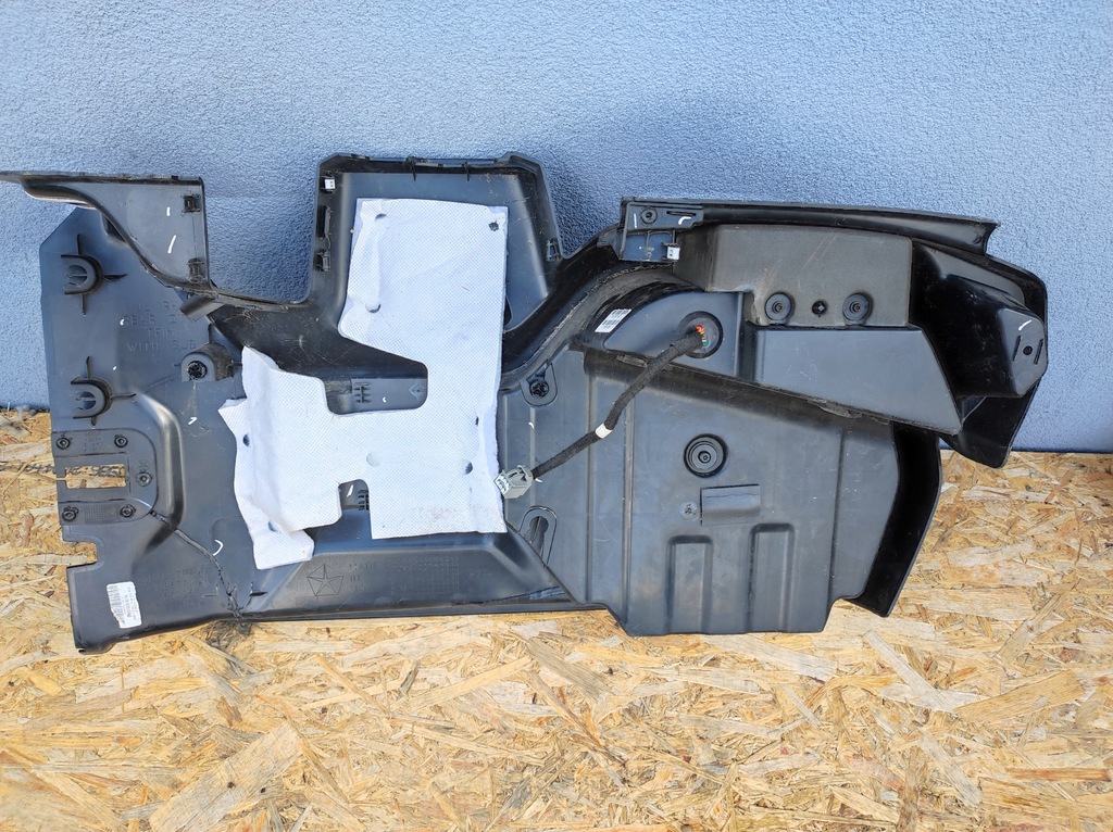 фото №5, Пластик багажника з сабвуфер wrangler jl 2018+