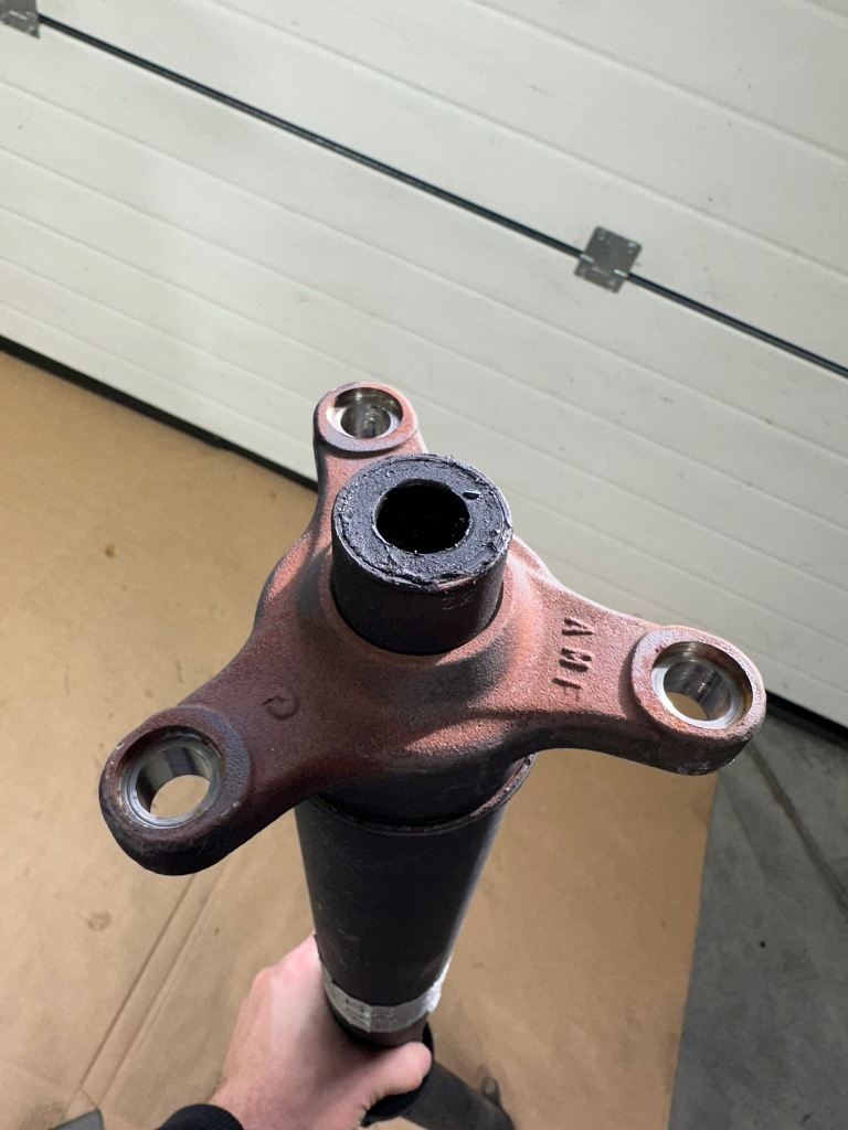 Купити Wał привідний, napędzający, привід mercedes sl r230, w230 za