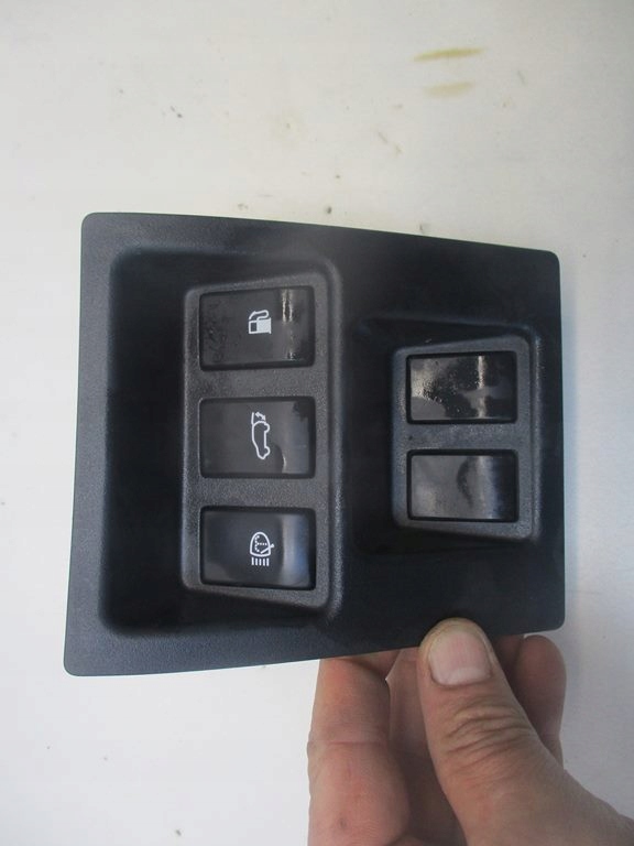 фото №2, Панель кнопки заливної пального кришки lexus rx450