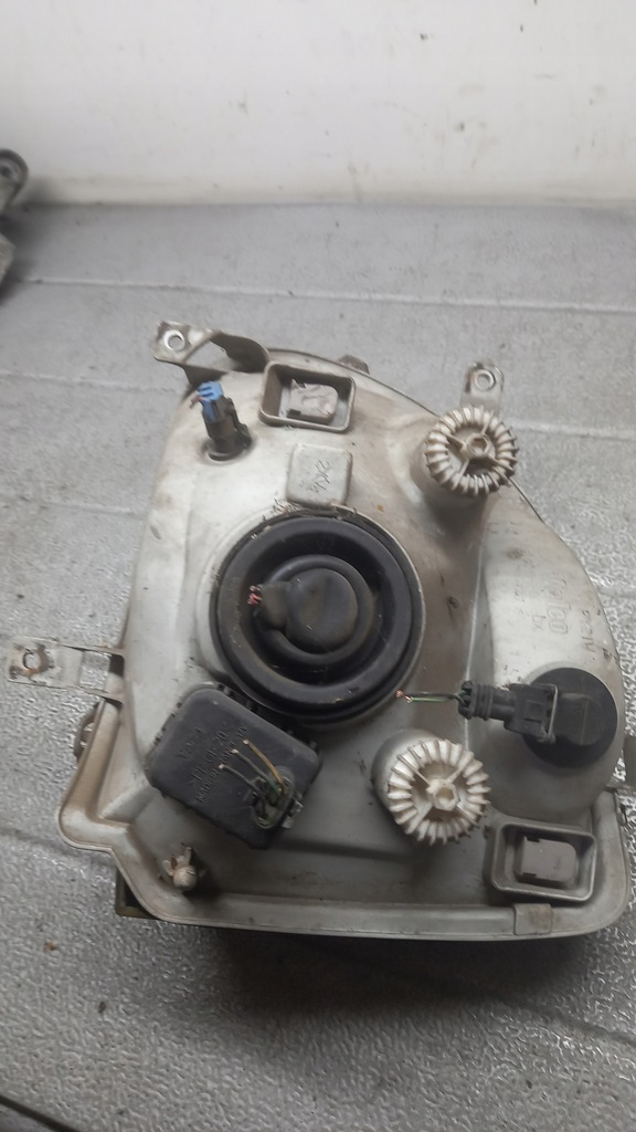 фото №10, Фара правый opel agila 1.0b 00r 09204188