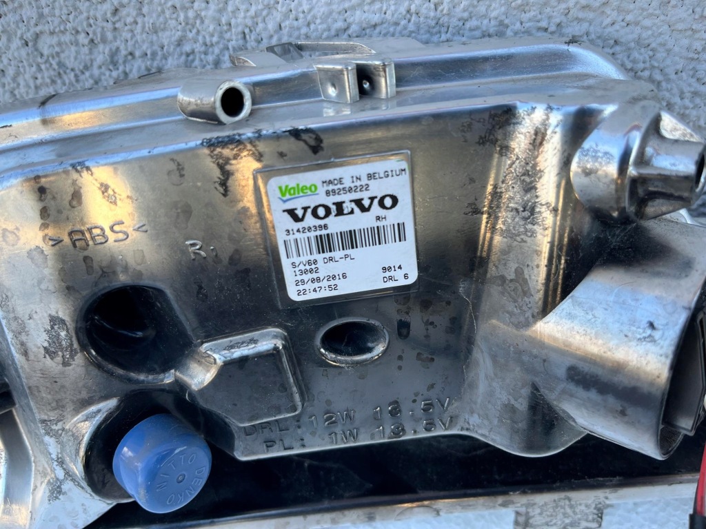 Протитуманна фара led правий volvo v60 s 60 ii рестайлінг  13-17r. оригінал  eu 31420396 Київ