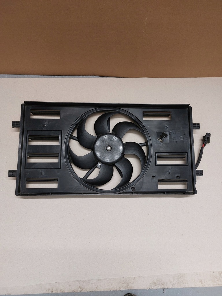 фото №9, Вентилятор vw polo vi 2q0121203 /207 оригинал