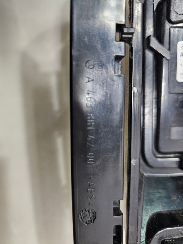 Поворотник правый mercedes g-klasa a463 рестайлинг Оригинал