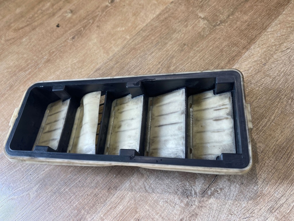 Купить Land rover range rover sport решётка вентиляционная cpla280b62ac