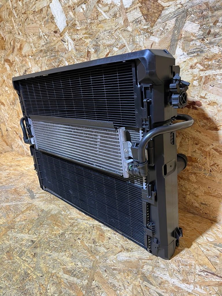 фото №11, Pas передній радіатор bmw 3 g20 g21 2.0 бензин гібрид 21r оригінал