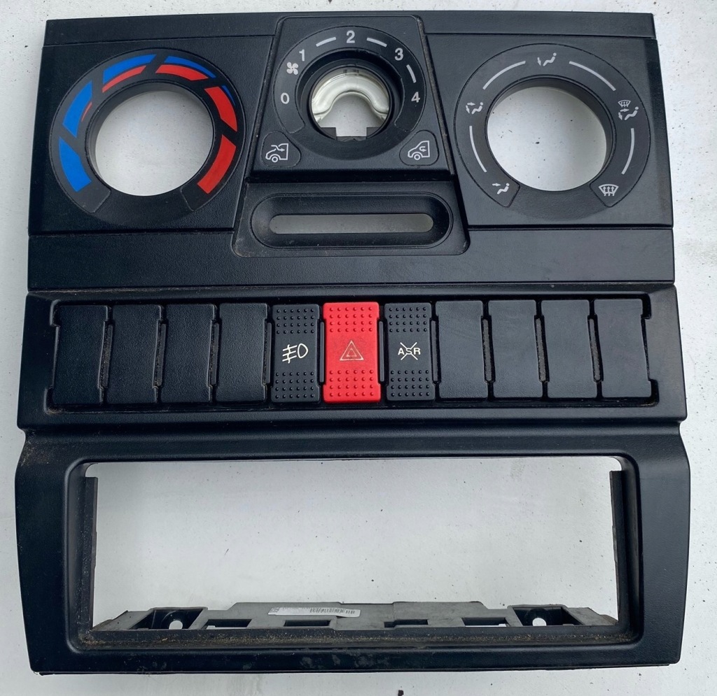 фото №1, Панель обігріву iveco daily 2006-